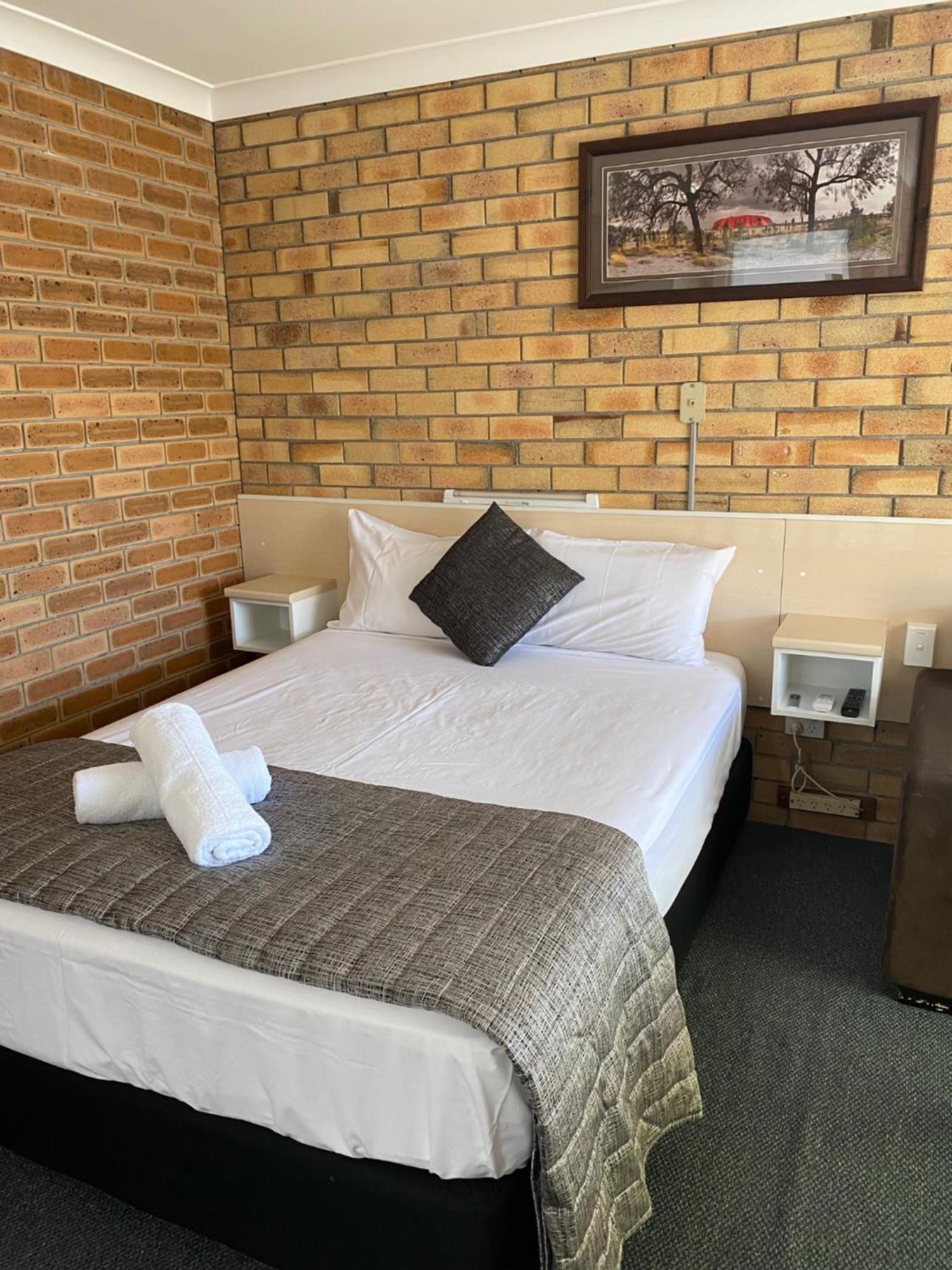 Buckaroo Motor Inn Warwick Extérieur photo