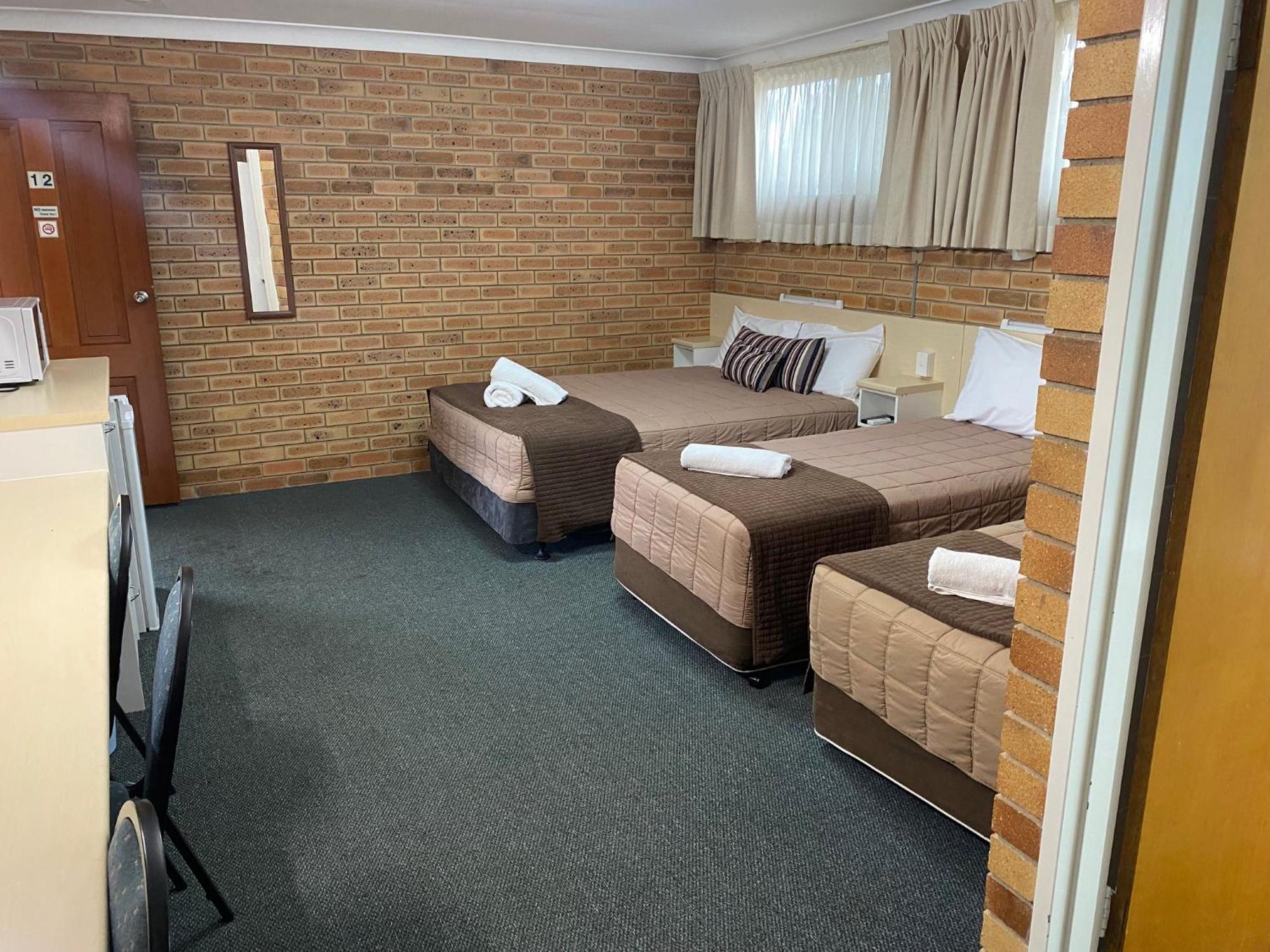 Buckaroo Motor Inn Warwick Extérieur photo