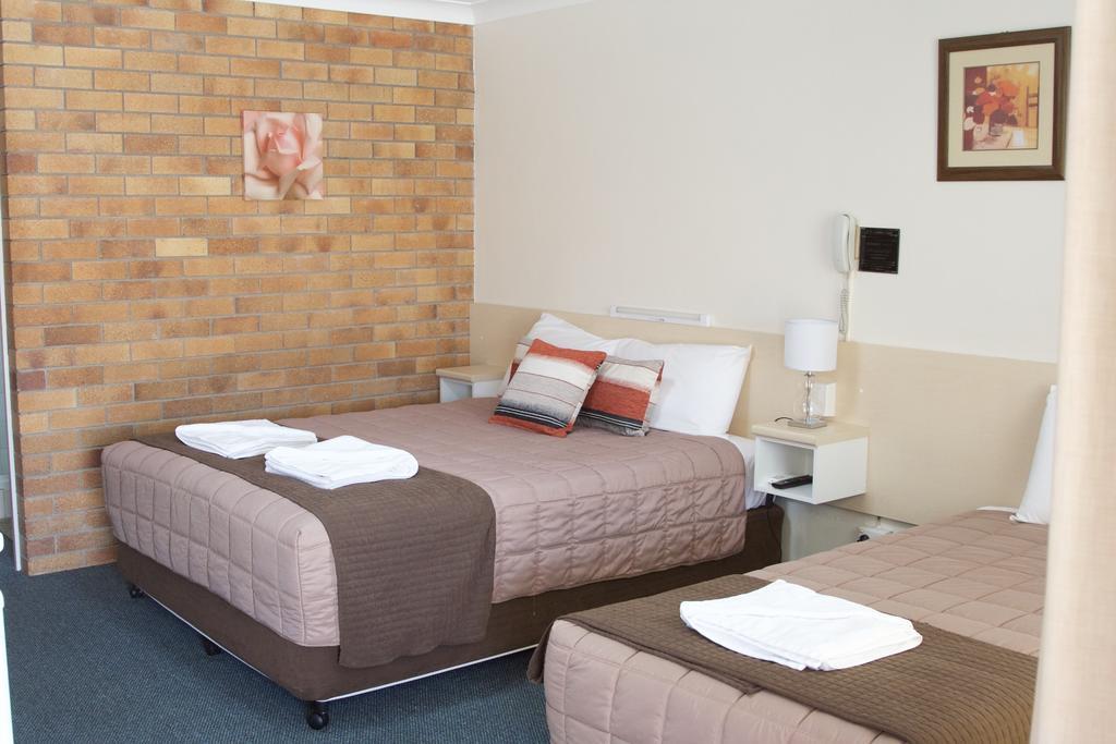 Buckaroo Motor Inn Warwick Extérieur photo