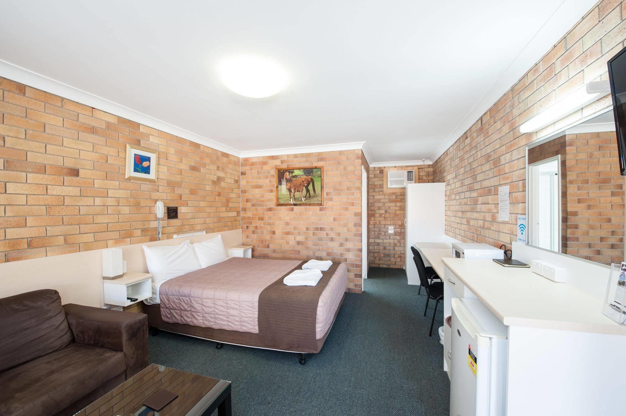 Buckaroo Motor Inn Warwick Extérieur photo